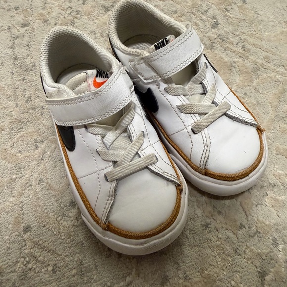 Nike Court Legacy Sneakers - 8C - Picture 3 of 8